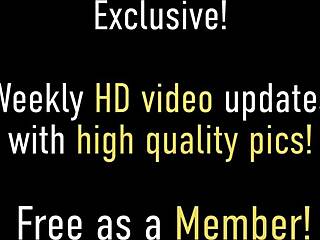 Пенни Пакс говорит грязно, сверля свою пизду дилдо в белье