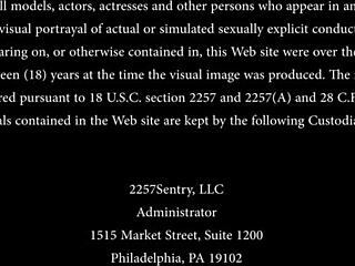 Sub Mungil Lily Thot Diikat ke Pohon buat Anal Ekstrem di Hutan