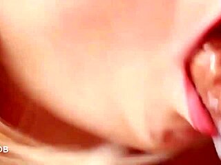 Αποφόρτιση στρες στο στόμα της