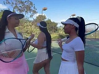 i watch the ggg tennis slut squirt race.