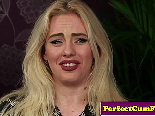 British gal sucks in front of voyeur.