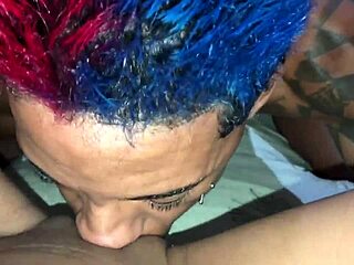 Я принимаю монстр-член