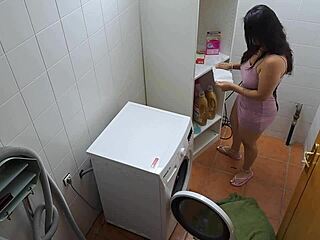 แม่เงี่ยนนอกใจกับช่างซ่อมบนเครื่องซักผ้า