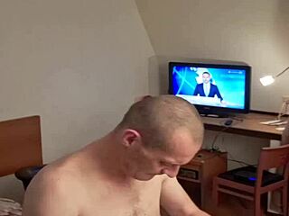 bisexual guy looking for fun with gay action 😏 in this hot scene