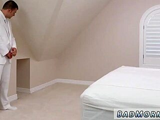 sex addict milf dolly in threesome with teen!