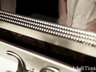 Nie Wszystko Co Błyszczy Jest Czyste w Mrocznej Opowieści w Garażu