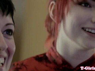 Moja alternatívna trans frajerka mi tvrdo vŕta tesnú mačičku!