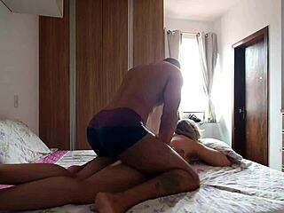 comendo minha esposa com o rabo pra cima