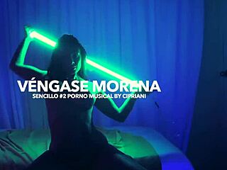 vengase morena - el �lbum de cipriani con escenas exclusivas de modelos webcam