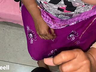 デヴァルがバブヒの巨乳をバン リアルヒンディー自宅アクション！