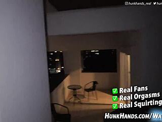 OMG, ik kan het niet geloven… deze 21-jarige Braziliaanse fan met grote tieten spoot overal. Haar zwarte kut werd hard gebruikt in Brazilië!