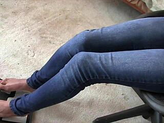 Pedal Pumping Bare Feet in Fetish Scene