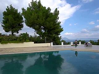 Did you see that milf girlfriend getting busted with a monster cock?