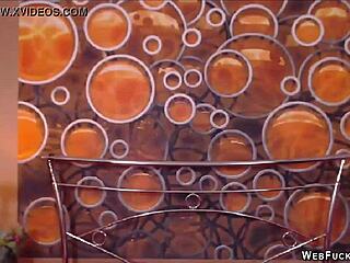 busty asian bbw camgirl dancing 😍