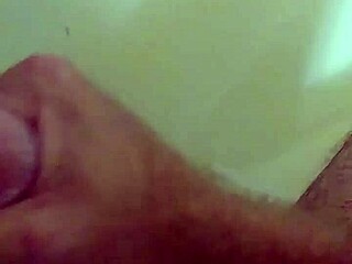 Me rubbing one out in private