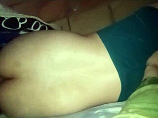 Hermanastra Craves Deep Penetration in Her Tight Vagina