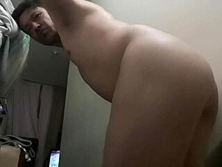 gay pasivo takes it deep