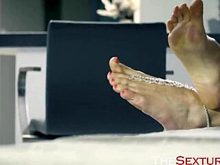 worshiping her feet and wrecking her asshole