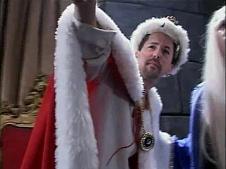 Πόρνη των Δαχτυλιδιών 2 - Επική Μάχη με Μεγάλα Βυζιά Γαμήσι Έξω