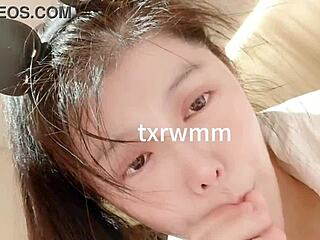 Wow, this blowjob with head pressing deep throat is amazing!