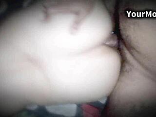 Madura sabrosa y chelita fucks anal