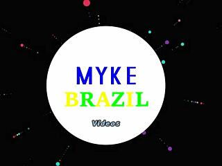 Fucking Hungry Latina Pussy Deliciously in Cinema Group Action