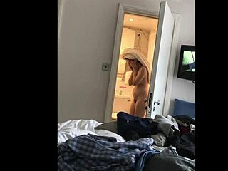 Karen's bold shower exit