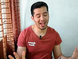 el mejor amigo de mi hermano me encuentra metiendome un dildo y termina penetrandome con su vergota de 19cm por primera vez, oops