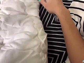 i love anal plug in my tight young 18+ pussy 😘