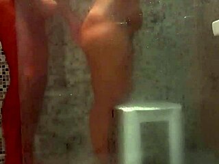 Wife gives blowjob in shower 😏