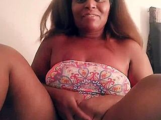 Thick milf shakes fat ass to hood beats intriguingly.