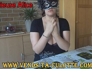 Let me show you my hand fetish, I'm your honey with these soft touches.