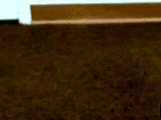 Heather Vahn, puștoaică micuță 18+, primește o explozie facială lipicioasă