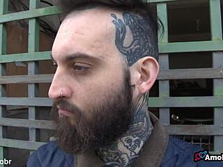 Jednoduchá hra přivedla mé nejlepší kamarády k tomu, aby se zapojili s mou zralou partnerkou Část 1