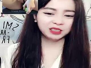 jin xinh bunny live show full face while talking 😘