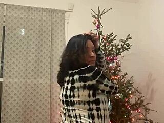 Anna Maria sacude tetas y culo grandes en baile latina sexy