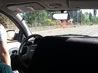 Joven Desconocida Me Masturba En Mi Auto En La Calle