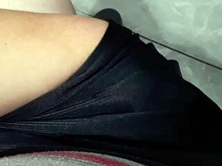 Flashing My Cock At The Mature Lady In The Laundry Mat – Does She Look Interested?