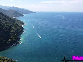 Hot milf gives delicious blowjob outdoors?