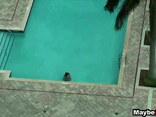 Nerdy Cara Swank 18+ prueba anal en pickup público