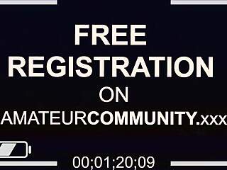 Watch this horny babe on her webcam 😏