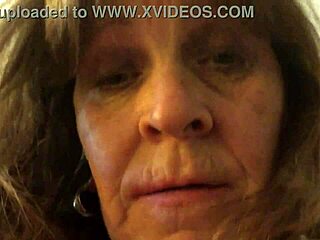 奶奶猛骑，追逐狂野高潮和她的伙伴