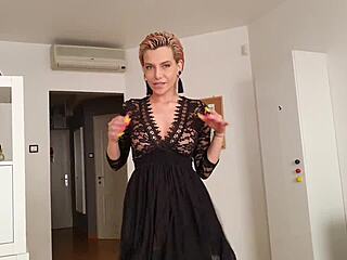 Sexy milf Subil Arch sucks big cock