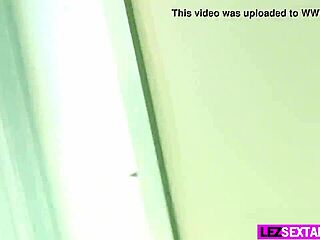 hey ariana and mandy, wanna share that hot lez sextape?