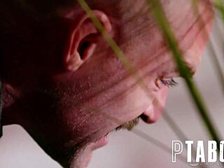 โดนบอสในทรีซัมกับ MILF และวัยรุ่น 18+