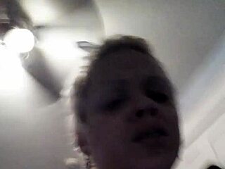 جاستن ونيكي يكتشفون رغبات زوجة محرمة في سر