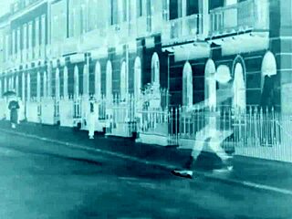 Dark Lantern Entertainment prezintă Păcatele strămoșilor noștri: Confesiuni erotice ale unui gentleman victorian