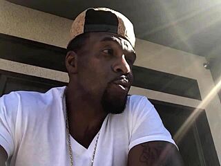 thick af curvy barbi shakes her phat ass riding big cock rome major