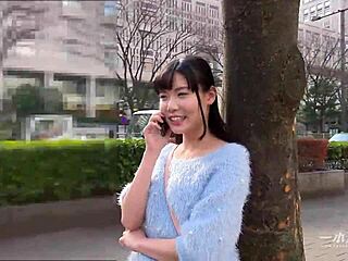 Riho Kotaka avslører rå erotisk side i Model Collection. Hennes hårløse kropp driver ville scener i del 1!