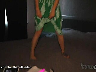 is this shy 27yo brunette raquel really gaping with kinky glowsticks?